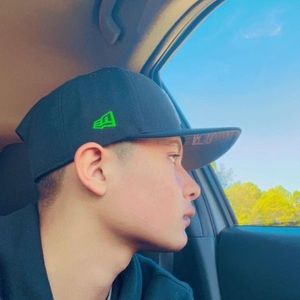 Meet your Posher, Manuel